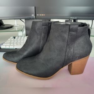FERGALICIOUS // Brynn Black Ankle Booties